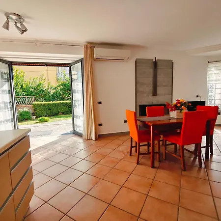 Maison Margot - Giardino E Parcheggio Privato * Volla (Naples)