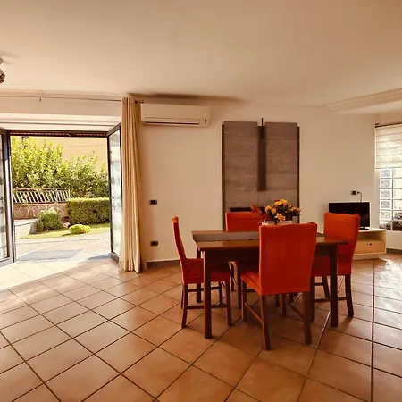 Maison Margot - Giardino E Parcheggio Privato Apartment *